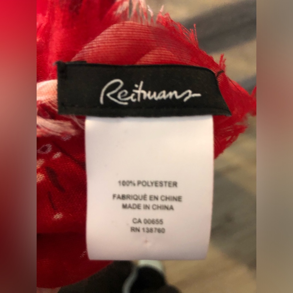 Reitmans Vibrant Red Scarf - Picture 3 of 3